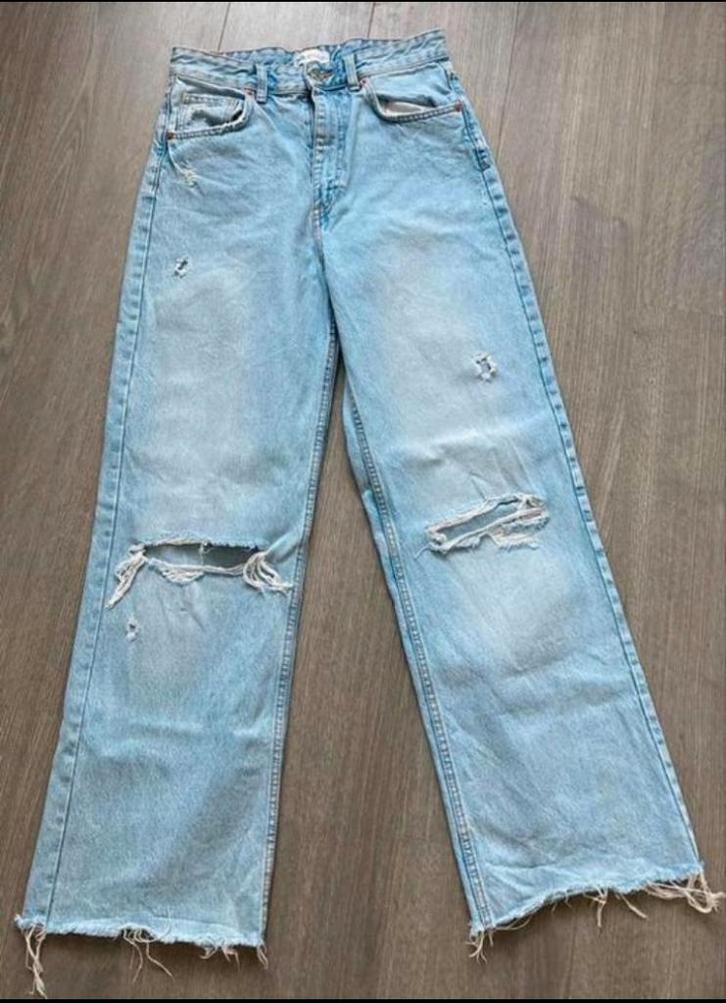ZARA Mooie lichtblauwe ripped jeans spijkerbroek , mt 38, Kleding | Dames, Spijkerbroeken en Jeans, Zo goed als nieuw, W30 - W32 (confectie 38/40)