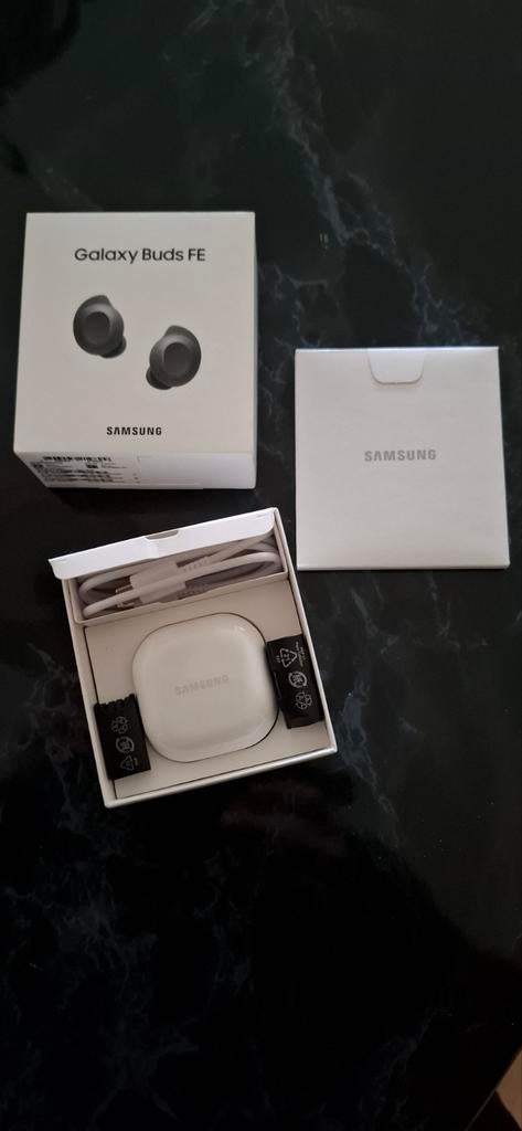 Samsung galaxy buds, Telecommunicatie, Mobiele telefoons | Oordopjes, Ophalen, Nieuw