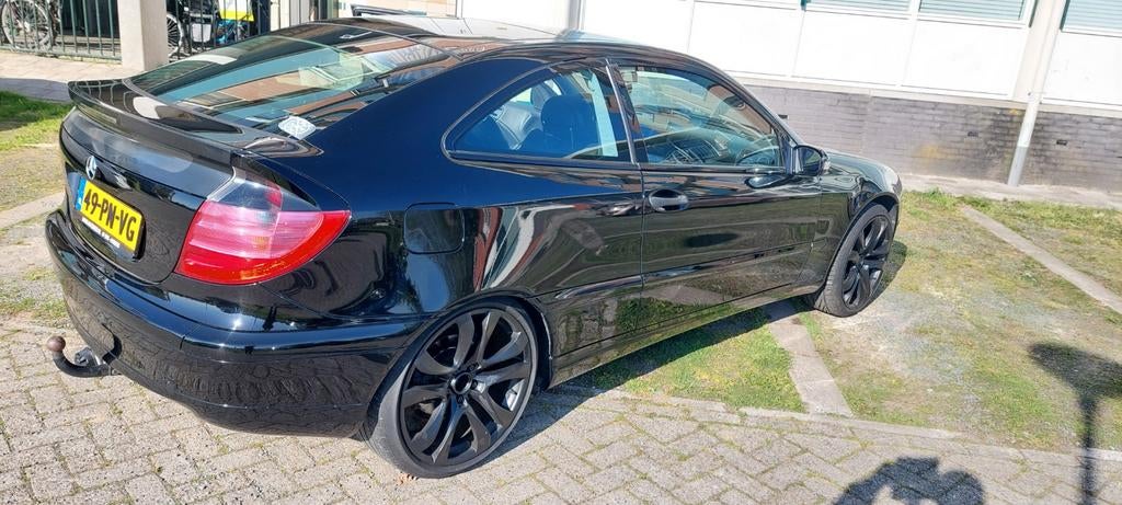Mercedes-Benz C-Klasse 1.8 C200 Kompr Sportcoupe AUT 2004, Automaat, 4 cilinders, 4 stoelen, 1796 cc