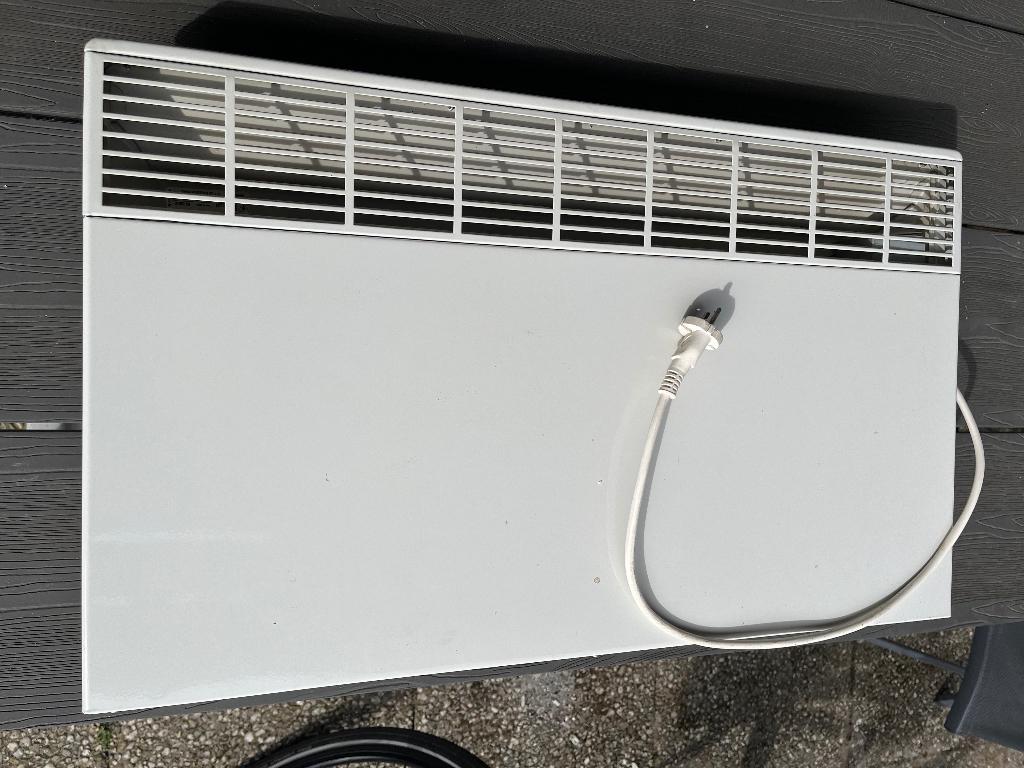 Elektrische wandkachel 2000W, Ophalen of Verzenden, Gebruikt