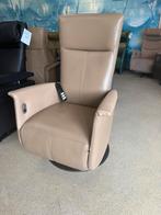 Luxe Prominent sta op stoel relax fauteuil staopstoel, Ophalen of Verzenden, Zo goed als nieuw, Leer, Gratis bezorging regio Utrecht zelf ophalen met korting