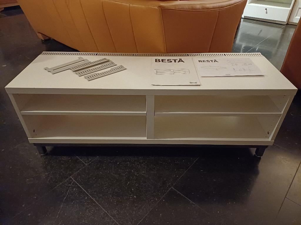Ikea Besta/ TV meubel wit 120x40x32 cm + onderstel, Huis en Inrichting, Ophalen, Gebruikt, 100 tot 150 cm, Minder dan 100 cm
