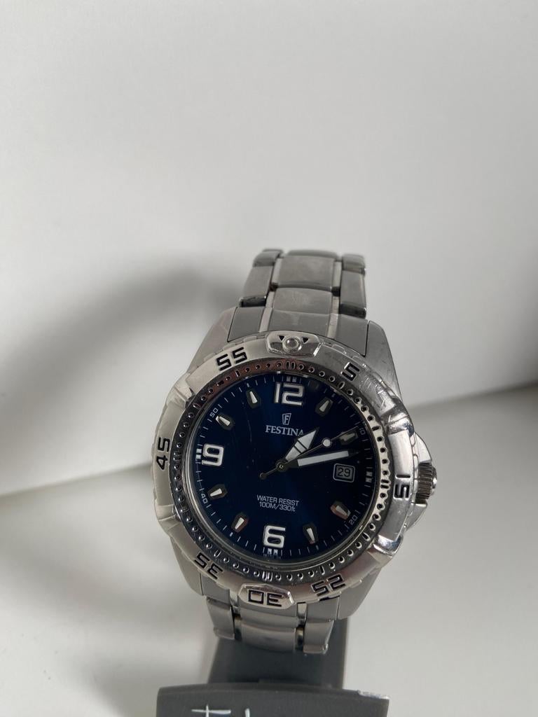 Festina 16170 Diver Watch
Registered Model Collection
Japan, Gebruikt, Ophalen of Verzenden, Waterdicht, Grijs