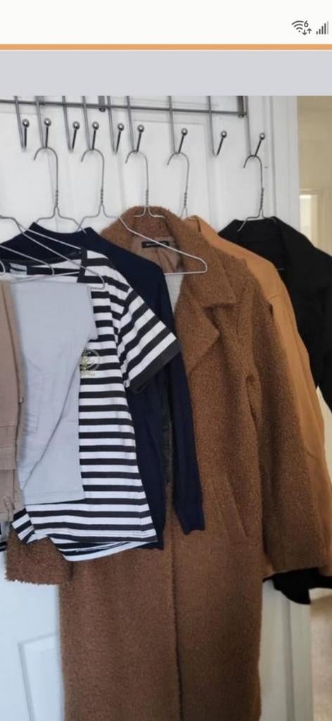 Kleding 135 stuks dames wat heren s m l xl xxl, Kleding | Dames, Overige Dameskleding, Ophalen, Zo goed als nieuw