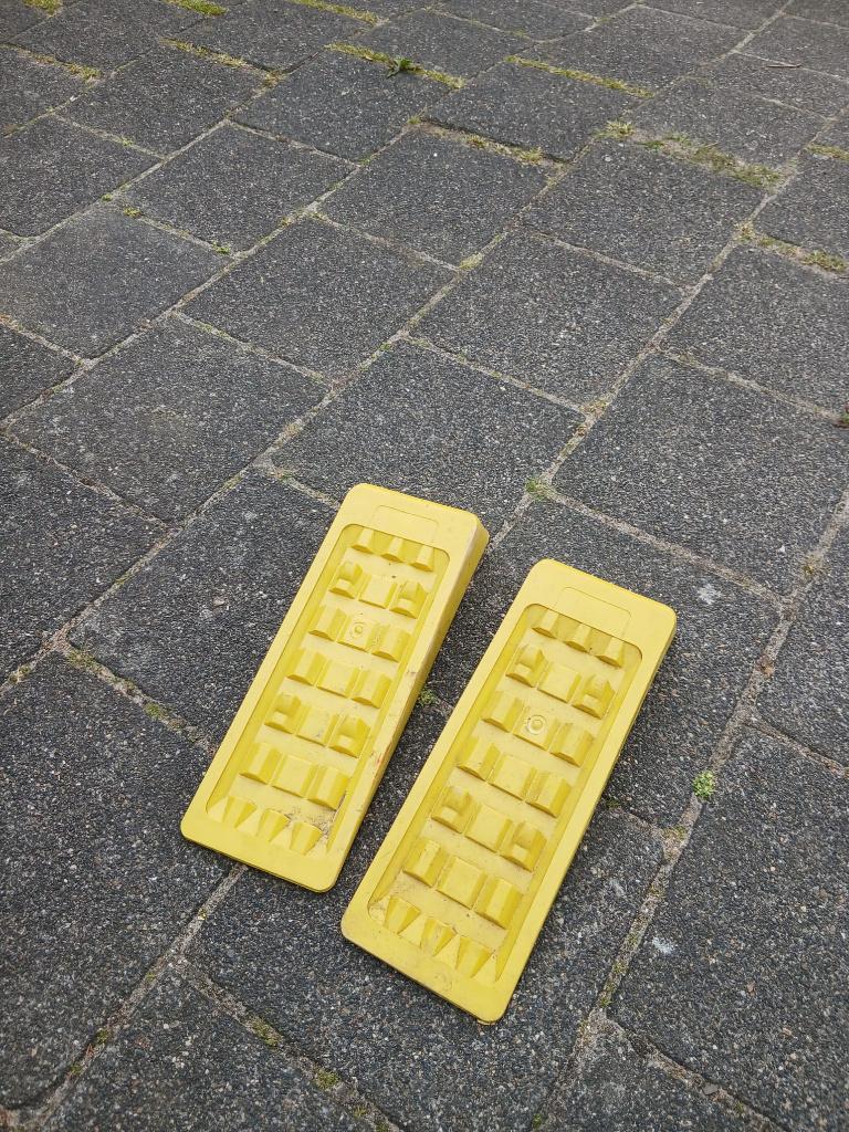 Levelblok {oprij-blokken, Caravans en Kamperen, Camper-accessoires, Zo goed als nieuw, Ophalen of Verzenden