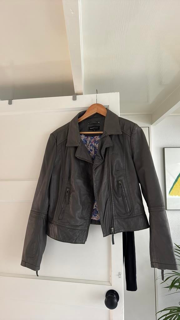 Leren jas Arma maat 42, Ophalen of Verzenden, Zo goed als nieuw, Maat 42/44 (L), Grijs