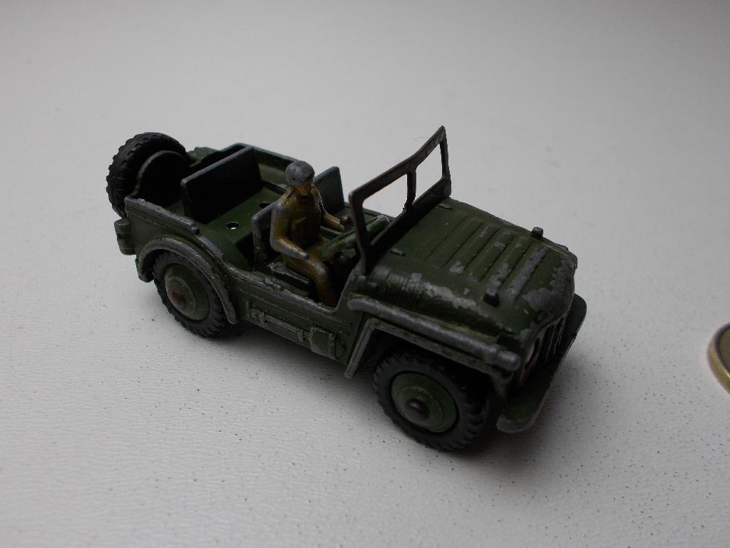 1958 Dinky Toys 674 AUSTIN CHAMP + DRIVER (-R-), Ophalen of Verzenden, Gebruikt, Auto, Dinky Toys