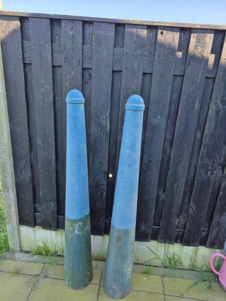 Twee blauwe palen, Tuin en Terras, Ophalen