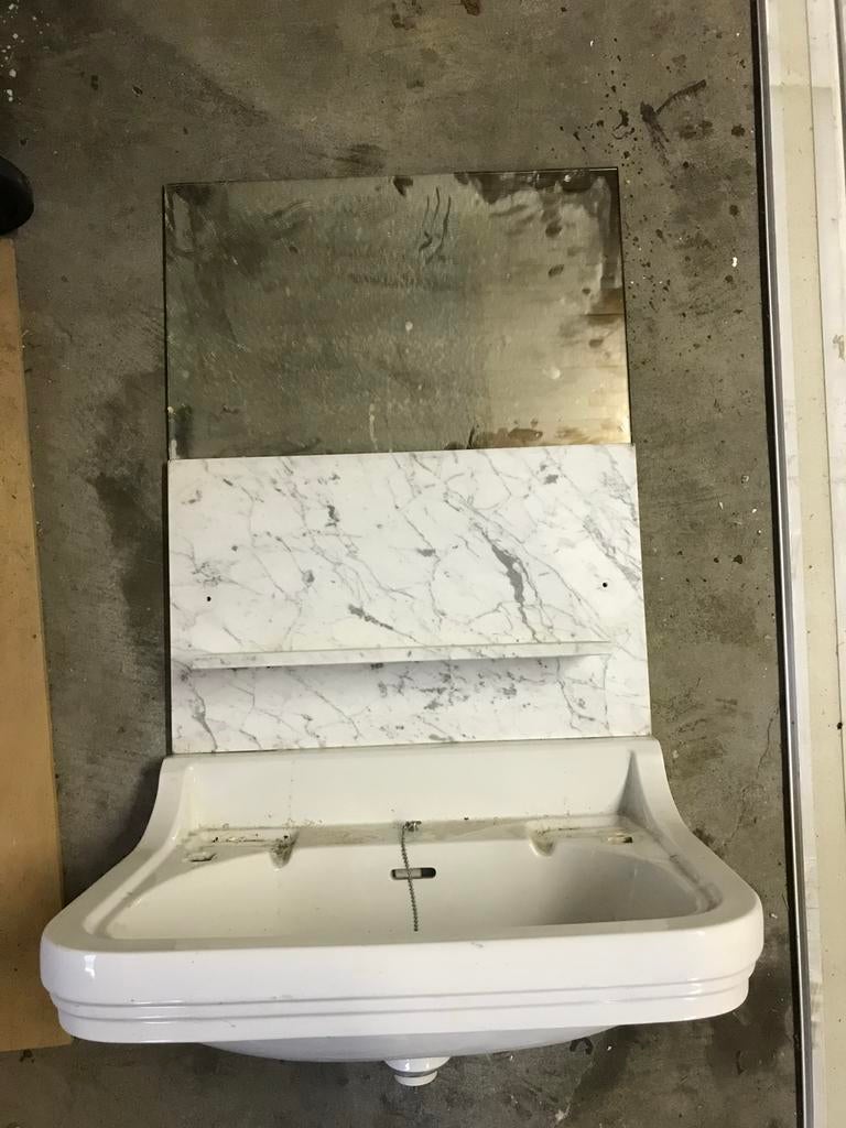 Vintage wastafel met marmeren achterwand en spiegel, Huis en Inrichting, Ophalen, Gebruikt