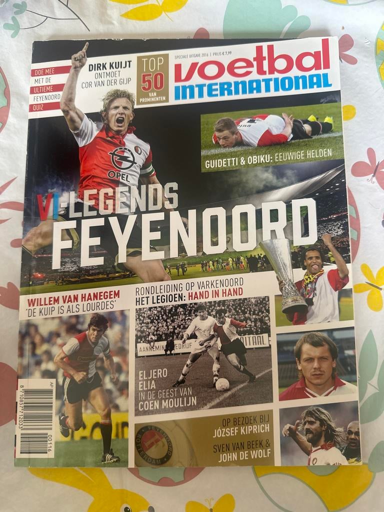 Voetbal International: Legends Feyenoord (2016), Ophalen of Verzenden, Gelezen, Balsport