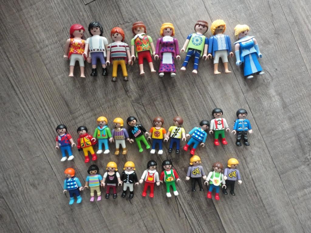 TE KOOP 42 LEUKE  PLAYMOBIL POPPETJES  1,- PER STUK, Ophalen of Verzenden, Zo goed als nieuw, Los playmobil