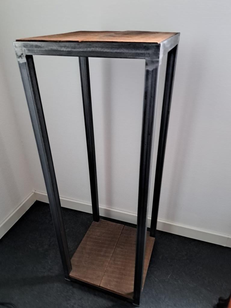 zuil staal en hout, Ophalen, Zo goed als nieuw