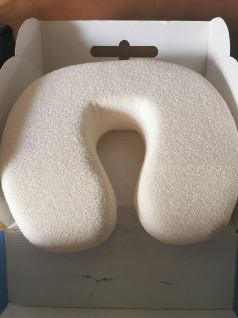 Nieuw in doos : U-travel pillow, Ophalen of Verzenden, Nieuw, Wit