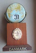 Vintage Eeuwigdurende flip kalender Denemarken wereldkaart, Ophalen of Verzenden