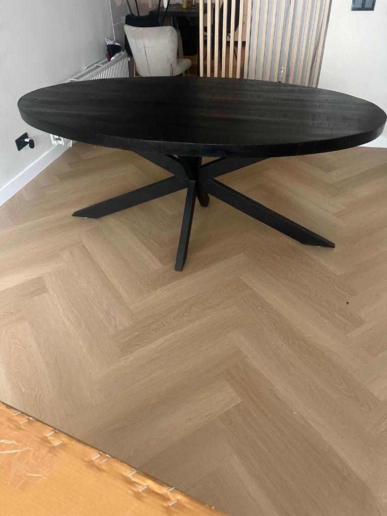 Ovale eettafel mango hout, Huis en Inrichting, Tafels | Eettafels, Ophalen, 100 tot 150 cm, Zo goed als nieuw, Vijf personen of meer