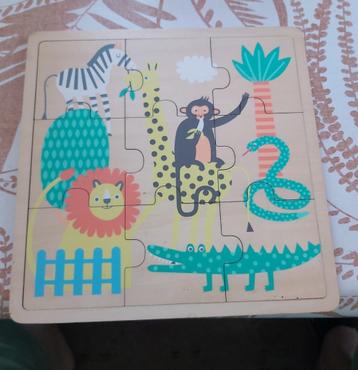 Houten puzzel beschikbaar voor biedingen