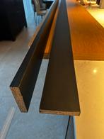 Zwarte plinten 18mm dik, 10cm breed, 260cm lang - 2 stuks, Doe-het-zelf en Verbouw, Plinten en Afwerking, Ophalen, Nieuw, Mdf