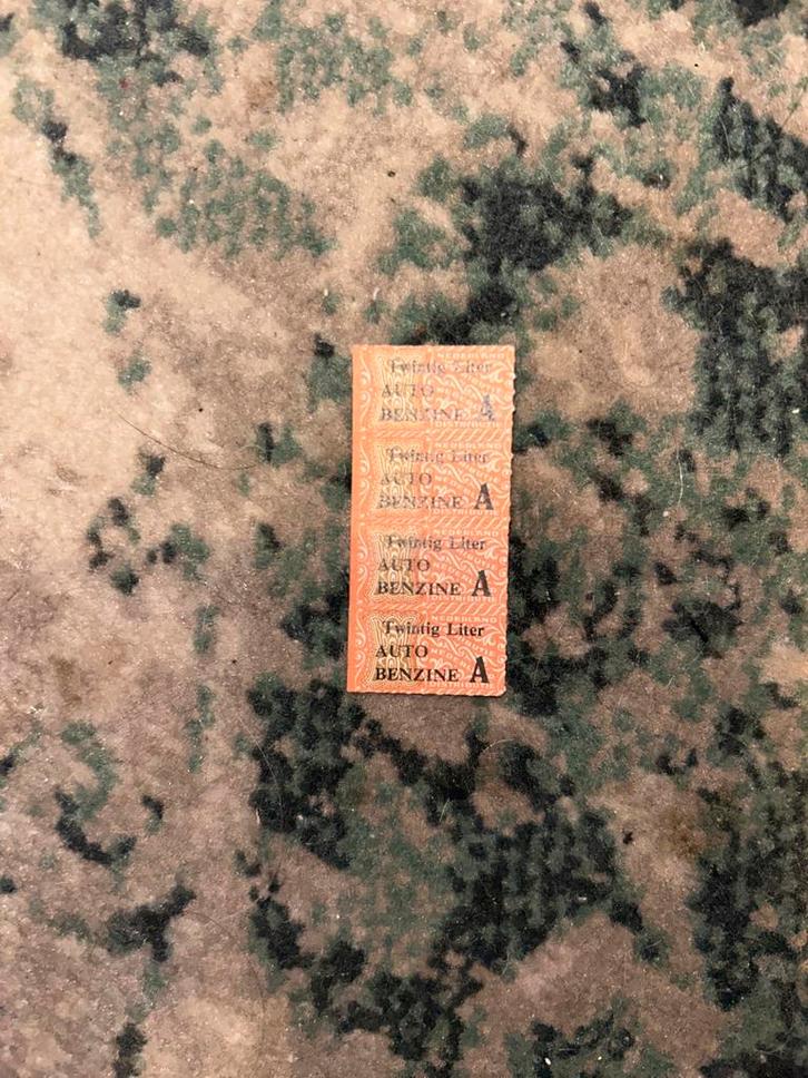 Benzinebonnen uit de oliecrisis jaren '70, Verzamelen, Overige Verzamelen, Gebruikt, Ophalen of Verzenden