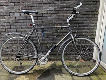 fiets beschikbaar voor biedingen