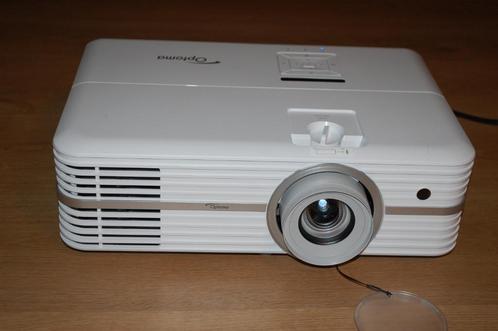 Beamer 4K HDR 3D OPTOMA UHD40 Lensshift Daglicht, Audio, Tv en Foto, Beamers, Zo goed als nieuw, DLP, Ultra HD (4K), Ophalen of Verzenden