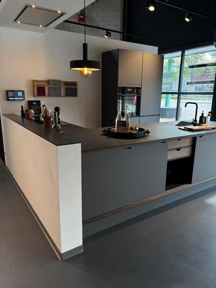 KVIK- PRATO DARK GREY, Huis en Inrichting, Keuken | Keukenelementen, Zo goed als nieuw, 200 cm of meer, 50 tot 75 cm, Grijs, Ophalen