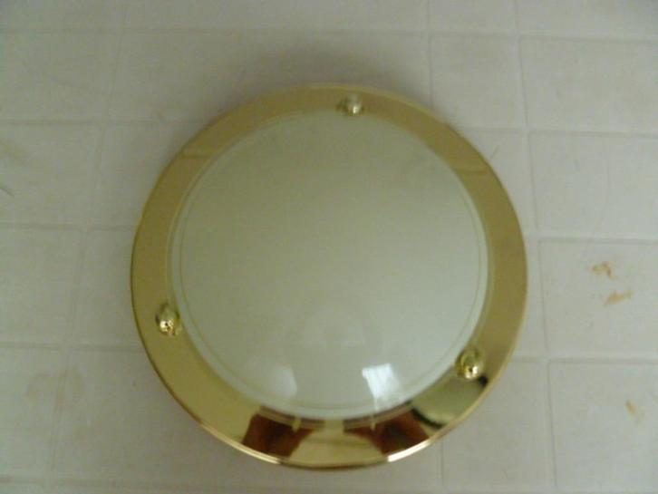 Glazen plafondlamp met goudkleurige (metalen) rand., Huis en Inrichting, Lampen | Plafondlampen, Zo goed als nieuw, Glas, Metaal