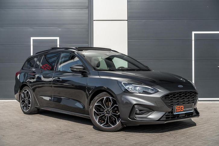 Ford Focus Wagon 1.0 EcoBoost ST Line LED|CAM|PANO|BOMVOL!, Auto's, Ford, Bedrijf, Focus, ABS, Achteruitrijcamera, Adaptive Cruise Control