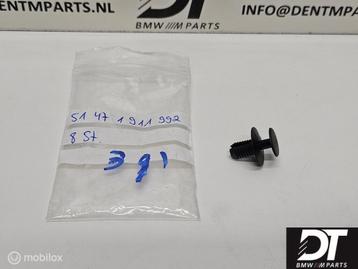 Expanding rivet D = 8MM BMW 51471911992 beschikbaar voor biedingen
