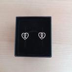 Nieuw! Zilveren oorknopjes hartjes met infinity teken, Nieuw, Ophalen of Verzenden, Knopjes of Stekers, Zilver