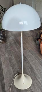 Panthella Staande lamp, Huis en Inrichting, Ophalen, Gebruikt, Vintage, Metaal