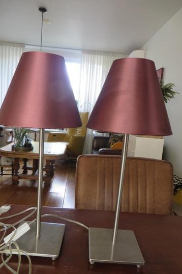 schemerlamp beschikbaar voor biedingen