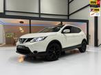 Nissan Qashqai 1.2 Tekna 360° Cam NAP Trekhaak Pdc Pano Nav, Auto's, Euro 5, Gebruikt, Zwart, 4 cilinders