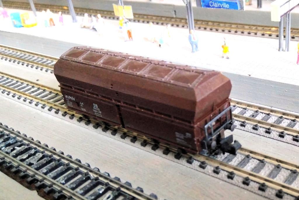 Minitrix 3283 DB gesloten zelflosser, Hobby en Vrije tijd, Modeltreinen | N-Spoor, Gebruikt, Wagon, Gelijkstroom, Trix, Ophalen of Verzenden