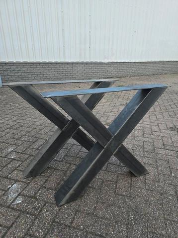 Stalen X Tafelpoten Frame - 2 Stuks beschikbaar voor biedingen