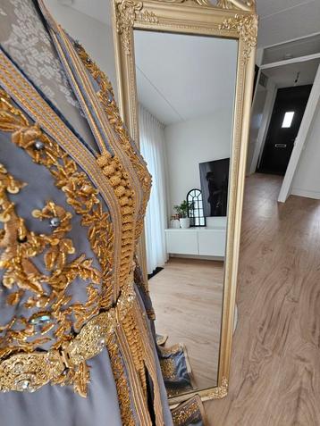 Takchita  beschikbaar voor biedingen