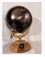 Decoratieve wereldbol hout en koper, hoogte 22 cm, Ophalen of Verzenden, Zo goed als nieuw, X, X
