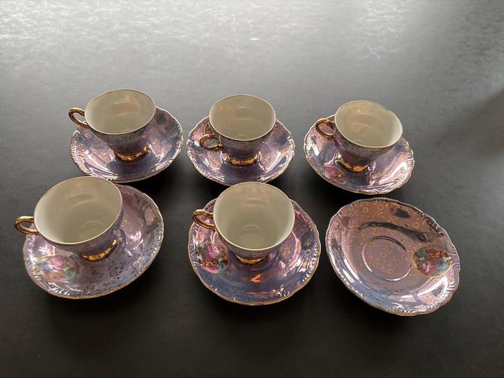 Krone Porzellan kopjes en schotels - paars parelmoer, Antiek en Kunst, Antiek | Servies compleet, Ophalen of Verzenden