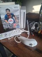 Witte Wii Console met FIFA 13, Gebruikt, 1 speler, Ophalen of Verzenden, Vanaf 3 jaar