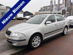 Skoda Octavia 1.6 Ambiente Automaat Goed onderhouden, Auto's, Parkeersensor, Gebruikt, 4 cilinders, Euro 4