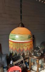 Prachtig antiek gebrandschilderde hanglamp met kraaltjes, Antiek en Kunst, Antiek | Lampen, Ophalen of Verzenden