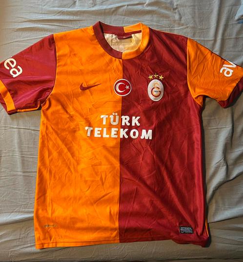 Verschillende voetbalshirts, Sport en Fitness, Voetbal, Zo goed als nieuw, Shirt, Maat XS of kleiner, Ophalen of Verzenden