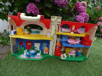 Vintage Redbox (meeneem) poppenhuis, leuk op vakantie! beschikbaar voor biedingen