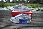 Nieuw! Nike Dunk Low Two Toned Grey – Maat 37.5 – 100% Authe, Nike, Nieuw, Ophalen of Verzenden, Sneakers of Gympen