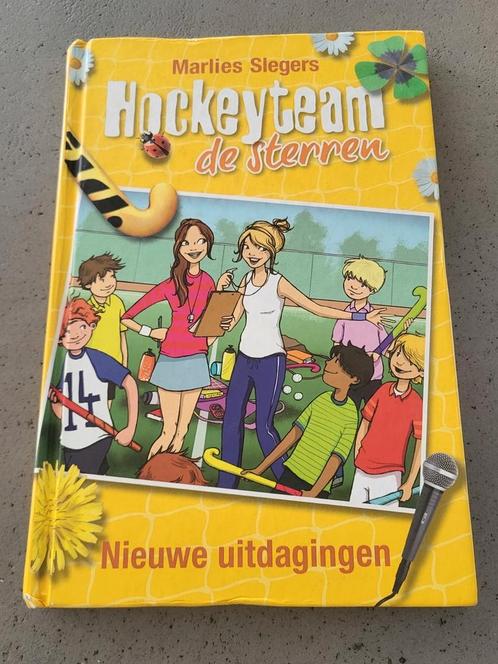 Hockey team de sterren - nieuwe uitdagingen, Boeken, Kinderboeken | Jeugd | 10 tot 12 jaar, Zo goed als nieuw, Non-fictie, Ophalen of Verzenden