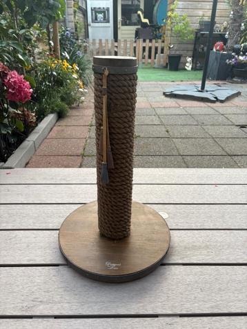 Nieuwe katten krabpaal  beschikbaar voor biedingen