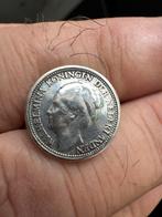 Zilver Verzetsring Wilhelmina Dubbeltje 1938 gedragen WOII, Gebruikt, Ophalen of Verzenden, 17 tot 18, Dame