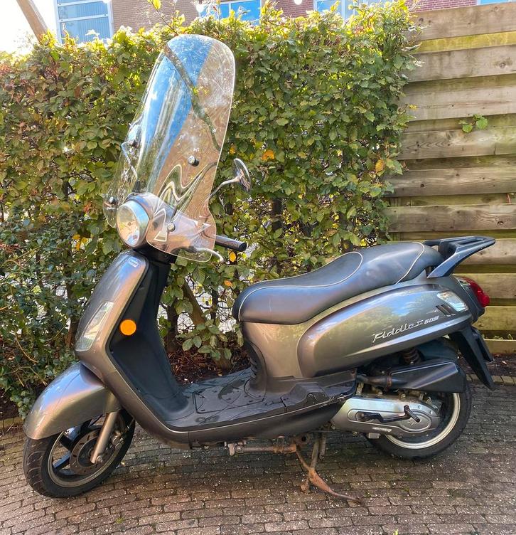 Sym Fiddle 2 - 2018 - geel kenteken, Fietsen en Brommers, Scooters | SYM, Gebruikt, Fiddle, Benzine, Ophalen