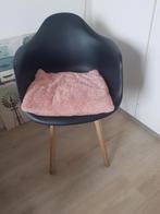 2 zwarte kuipstoelen, Huis en Inrichting, Stoelen, Ophalen, Zo goed als nieuw, Zwart, Twee