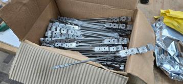 Doos rvs prik spouwankers beschikbaar voor biedingen