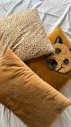 Kussen set oker geel doing goods, Huis en Inrichting, Ophalen of Verzenden, Zo goed als nieuw, Geel, Vierkant